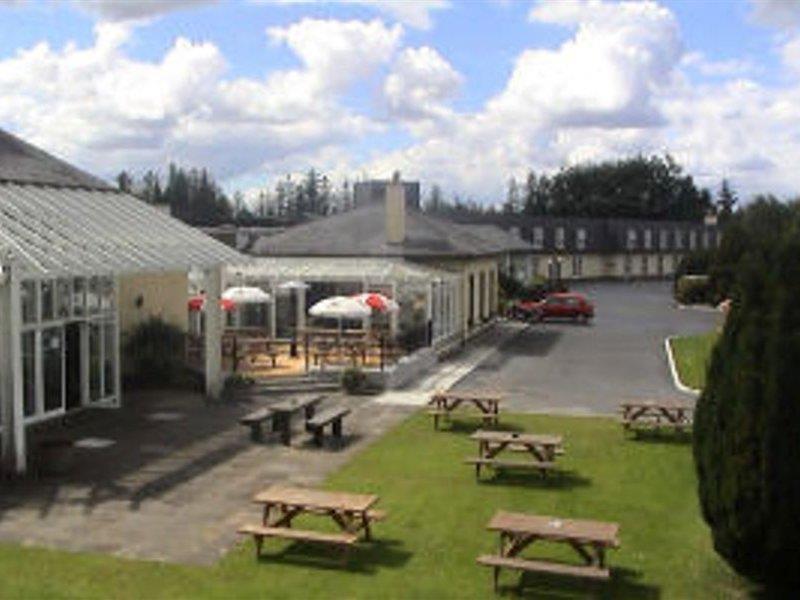 Connemara Gateway Hotel Oughterard Zewnętrze zdjęcie